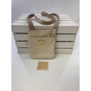 MICHAEL KORS, SMALL CREAM / TAN LEATHER CROSSBODY BAG (ASIS)